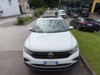 Usata VW Tiguan Life 150 CV (110 kW) 2021 Bianco SUV