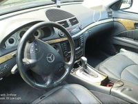 Usata Mercedes E270 Avantgarde 177 CV (130 kW) 2003 Nero Station wagon