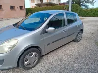 Usata Renault Clio II 58 CV (42 kW) 2008 Grigio Berlina