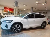 Usata Ford Focus Active 120 CV (88 kW) 2022 Bianco Station wagon