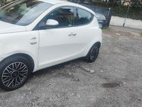 Usata Lancia Ypsilon S 95 CV (69 kW) 2017 Bianco Utilitaria