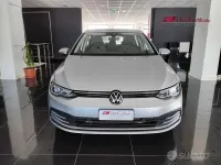 Usata VW Golf VII Life 150 CV (110 kW) 2021 Grigio Utilitaria