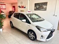 Usata Toyota Yaris Hybrid Style 73 CV (53 kW) 2015 Bianco Berlina