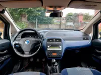 Usata Fiat Grande Punto Emotion 90 CV (66 kW) 2007 Grigio Utilitaria