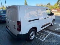 Usata Fiat Doblò 130 CV (95 kW) 2023 Bianco Monovolume