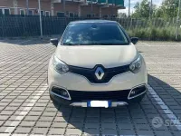 Usata Renault Captur 90 CV (66 kW) 2015 Beige SUV