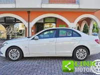 Usata Mercedes C220 Elegance 170 CV (125 kW) 2011 Bianco Berlina