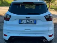 Usata Ford Kuga ST-Line 120 CV (88 kW) 2017 Bianco SUV