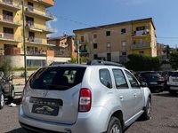 Usata Dacia Duster Lauréate 110 CV (80 kW) 2017 Grigio SUV