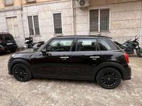 Usata Mini ONE Essential 102 CV (75 kW) 2022 Nero Utilitaria