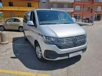 Usata VW Caravelle Comfortline 150 CV (110 kW) 2023 Argento Furgone