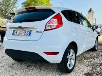 Usata Ford Fiesta Titanium 95 CV (69 kW) 2017 Bianco Utilitaria