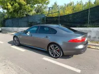 Usata Jaguar XF R-Sport 240 CV (176 kW) 2017 Grigio Berlina