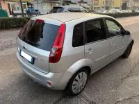 Usata Ford Fiesta 2007 Grigio Utilitaria