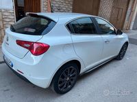 Usata Alfa Romeo Giulietta 105 CV (77 kW) 2015 Berlina