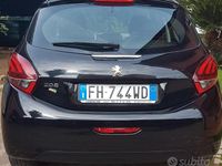 Usata Peugeot 208 75 CV (55 kW) 2017 Nero Utilitaria