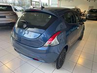 Usata Lancia Ypsilon 69 CV (50 kW) 2023 Blu elegante Utilitaria