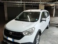 Usata Dacia Lodgy Stepway 100 CV (73 kW) 2017 Bianco Monovolume