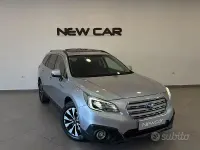 Usata Subaru Outback 150 CV (110 kW) 2015 Grigio Station wagon