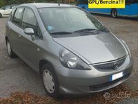 Usata Honda Jazz 78 CV (57 kW) 2005 Grigio Utilitaria