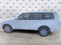 Usata Mitsubishi Pajero Instyle 190 CV (139 kW) 2016 Bianco SUV