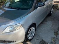 Usata Lancia Ypsilon 85 CV (62 kW) 2011 Grigio Utilitaria