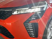 Usata Renault Clio V Evolution 101 CV (74 kW) 2024 Arancio valencia Berlina