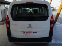Usata Peugeot Rifter Active 102 CV (75 kW) 2020 Bianco Monovolume