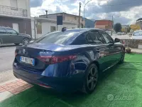 Usata Alfa Romeo Giulia 150 CV (110 kW) 2018 Blu Berlina
