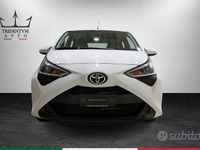 Usata Toyota Aygo X-play 72 CV (52 kW) 2021 Bianco Utilitaria