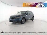 Usata VW Tiguan Life 131 CV (96 kW) 2023 Nightshade blue metallizzato SUV