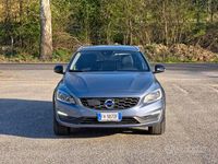 Usata Volvo V60 CC Summum 150 CV (110 kW) 2017 Grigio Station wagon