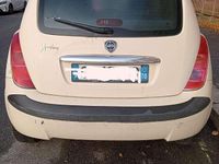 Usata Lancia Ypsilon 60 CV (44 kW) 2003 Beige Utilitaria