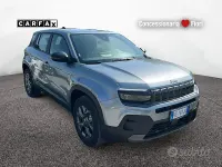 Nuova Jeep Avenger Longitude 101 CV (74 kW) 2026 Grigio SUV