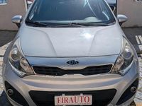 Usado Kia Rio EX 90 HP (66 kW) 2011 Cinzento Sedan