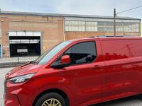 Usata Ford Transit Custom 136 CV (100 kW) 2024 73y artisan red Furgone