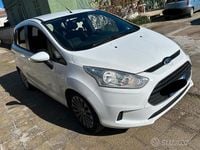 Usata Ford B-MAX Titanium 95 CV (69 kW) 2014 Bianco Monovolume