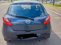 Usata Mazda 2 75 CV (55 kW) 2009 Blu Berlina