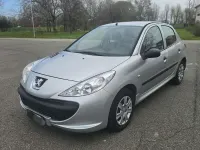 Usata Peugeot 206 60 CV (44 kW) 2011 Argento Berlina