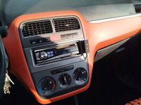 Usata Fiat Punto 80 CV (58 kW) 2005 Utilitaria