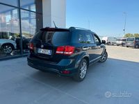 Usata Fiat Freemont Lounge 170 CV (125 kW) 2013 Blu SUV