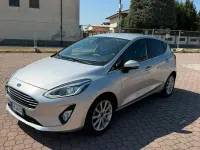 Usata Ford Fiesta 80 CV (58 kW) 2019 Grigio Utilitaria