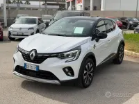 Usata Renault Captur Techno 101 CV (74 kW) 2023 Bianco SUV