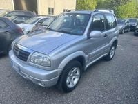 Second-hand Suzuki Grand Vitara 94 CP (69 kW) 2003 Argintiu SUV