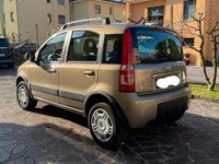 Usata Fiat Panda Climbing 77 CV (56 kW) 2011 Oro Utilitaria