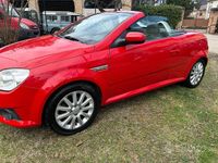 Usata Opel Tigra Sport 90 CV (66 kW) 2006 Rosso Cabrio