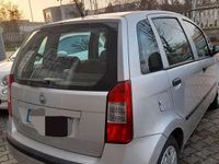 Usata Fiat Idea 77 CV (56 kW) 2007 Grigio Monovolume