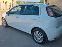 Usata Fiat Punto Lounge 95 CV (69 kW) 2012 Bianco Utilitaria