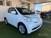 Usata Toyota iQ Sol 68 CV (50 kW) 2010 Bianco Utilitaria