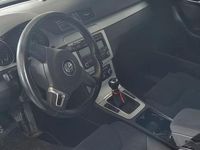 Usata VW Passat 102 CV (75 kW) 2010 Bianco Berlina